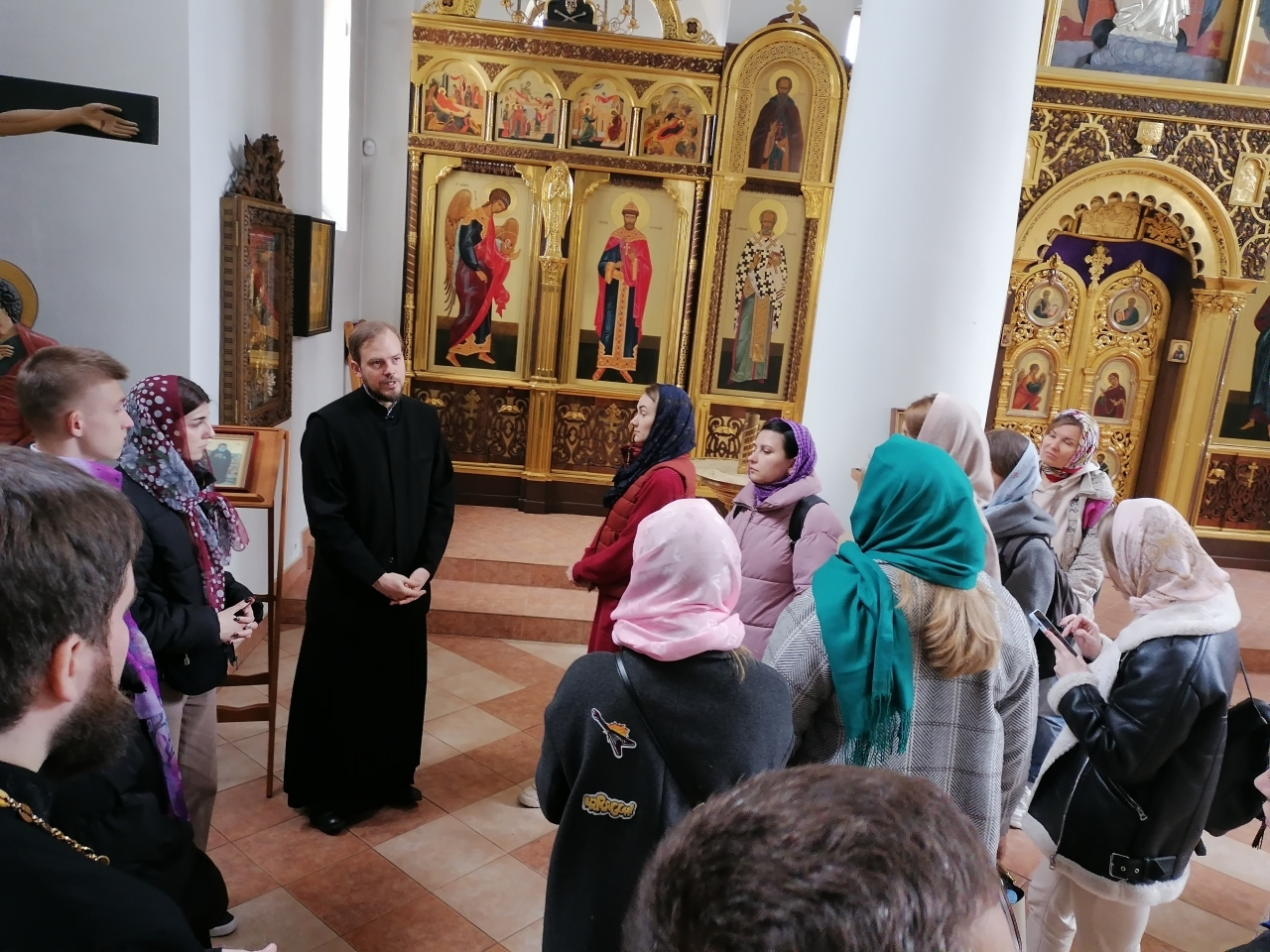 4 апреля молодежь Кафедрального собора приняла участие в поездке в храм в честь священномученика Харалампия в поселке Красная поляна